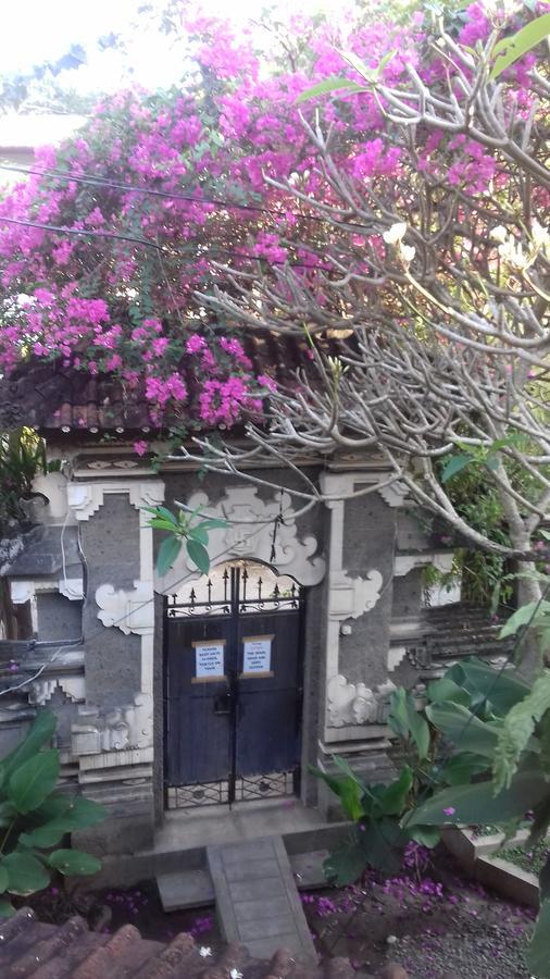 Shalana Homestay- Formerly Teka Teki House Seminyak Exterior foto